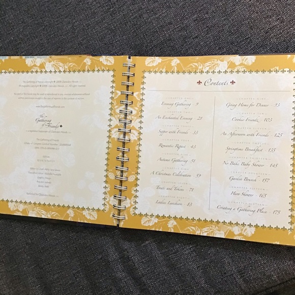 The Gathering of Friends Volume One Hard Cover - Picture 4 of 14